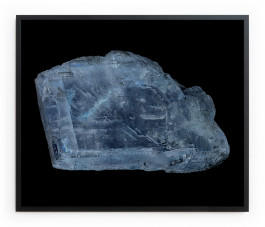 Sascha Herrmann, Doppelspat (Calcit), 2021, C-Print, 62 × 51,8 cm, gerahmt 63 × 53 cm