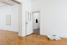 Dorian Sari | Hide & Seek